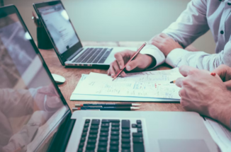 How to Effectively Negotiate a Commercial Lease