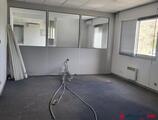 Offices to let in BUREAUX / LOCAUX - 210 M²