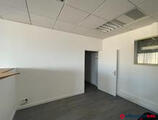 Offices to let in LOCAL PROFESSIONNEL DE 125 M²  ENVIRON - ESTAQUE GARE - 13016