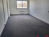 Offices to let in BUREAUX / LOCAUX - 210 M²