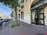 Offices to let in BUREAUX/LOCAL PRO - 3 PIÈCES (66 m2)