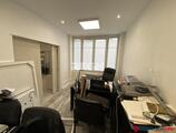 Offices to let in Bureaux à louer 65 m2