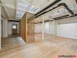 Offices to let in A VENDRE PARIS 75008  - LOCAL COMMERCIAL- BUREAUX-