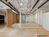 Offices to let in A VENDRE PARIS 75008  - LOCAL COMMERCIAL- BUREAUX-