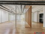 Offices to let in A VENDRE PARIS 75008  - LOCAL COMMERCIAL- BUREAUX-