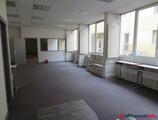 Offices to let in Location - Bureaux de 709 m2 divisibles en 3 lots