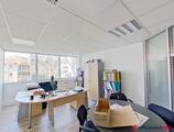 Offices to let in Bureaux Viroflay 180 m2