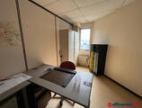 Offices to let in Bureaux Houilles 1 pièce(s) 16 m2