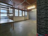 Offices to let in Local stockage 29 m² - ZFU