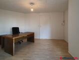 Offices to let in Bureau 14 m² sur rue