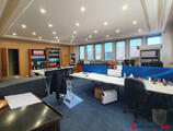 Offices to let in Bureau 109 m² + Parking