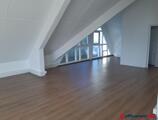 Offices to let in Bureau d'une superficie de 66 m2