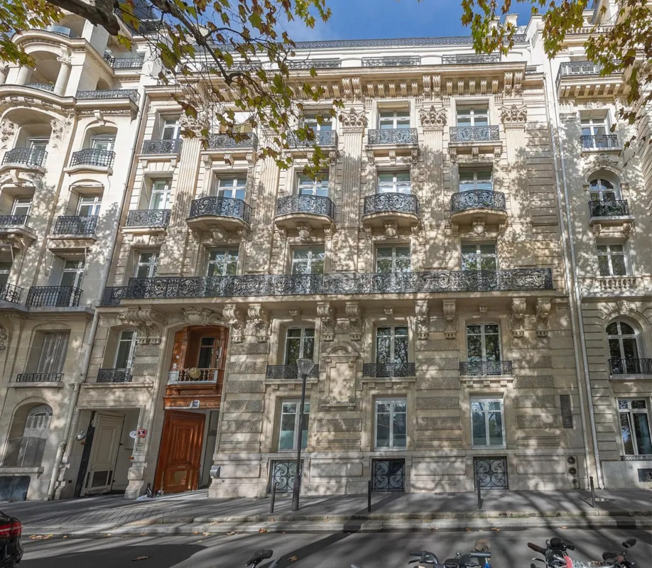 Premium office assets spark €300M+ deals in a thriving 2025 market