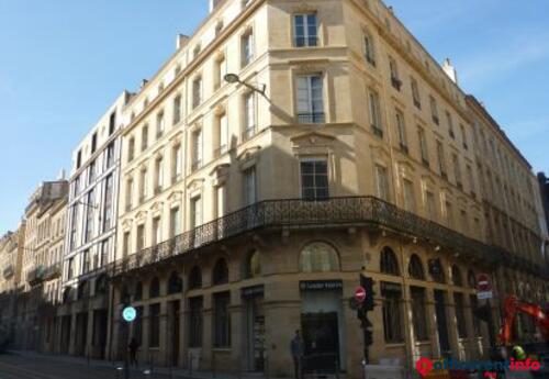 Offices to let in Porte de Bourgogne - 235m²