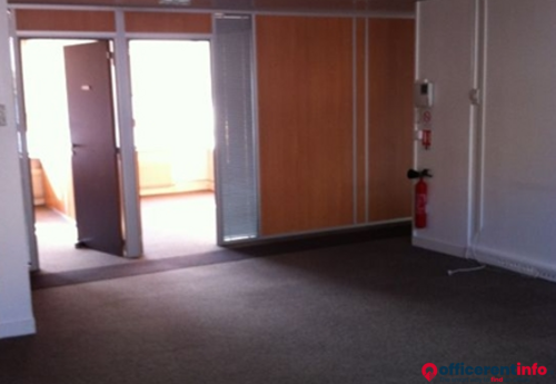 Offices to let in RUE DE LA BRECHE AUX LOUPS