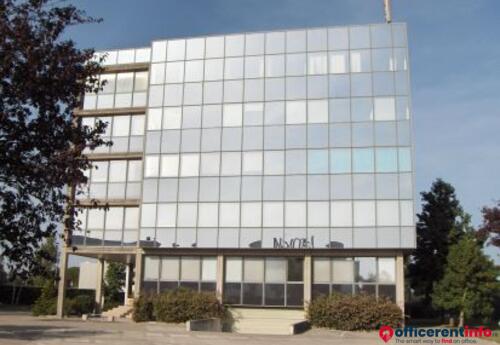 Offices to let in Bureaux du Parc