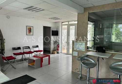 Offices to let in BUREAUX A LOUER