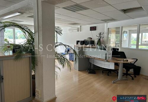 Offices to let in BUREAUX A LOUER