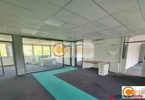 Offices to let in BUREAUX A VENDRE