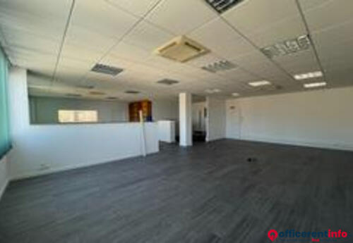 Offices to let in LOCAL PROFESSIONNEL DE 125 M²  ENVIRON - ESTAQUE GARE - 13016