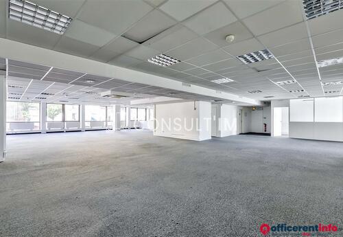 Offices to let in Pont de Saint Cloud, bureaux de 744m²