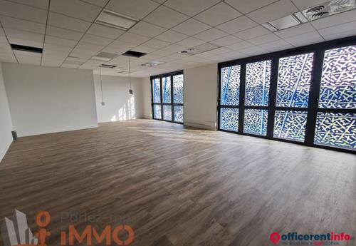 Offices to let in Loca commercial neuf dans un centre d'affaire au Parc d'activité mixte à la localisation et son accesibilté parfaite !
