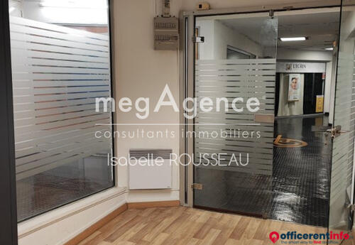 Offices to let in Bureau centre ville de Vannes
