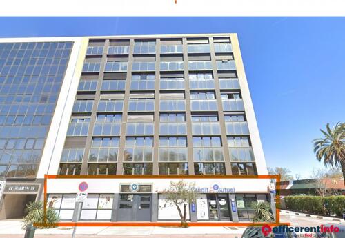 Offices to let in Un ensemble de bureaux de 275m2 sur axe passant