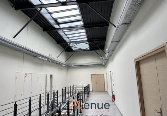 Bureaux (PMR) axes autoroutiers