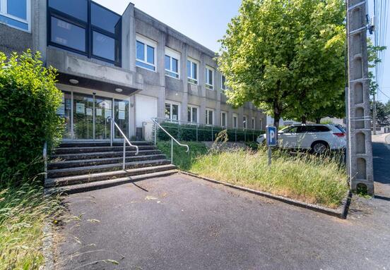 Bureaux - 1 031 m² - Saint-Calais (72)