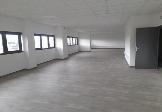 Plateau de bureaux 171 m² neuf