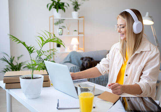 Underused offices in France: how real estate optimization can save companies up to €100,000 a year in the hybrid work era